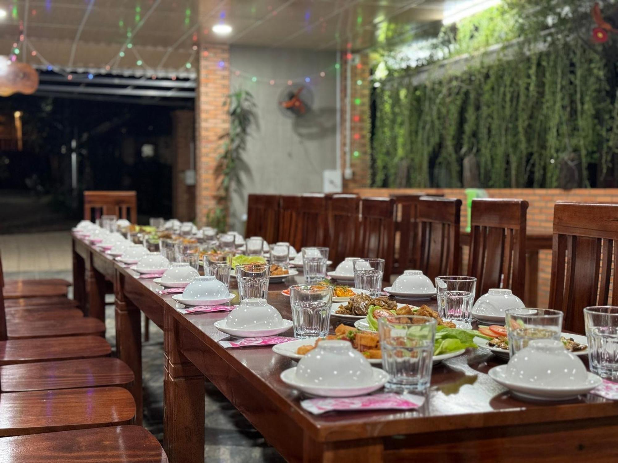 Lava Rock Viet Nam Lodge Anhfly Resort Nam Cat Tien Bagian luar foto
