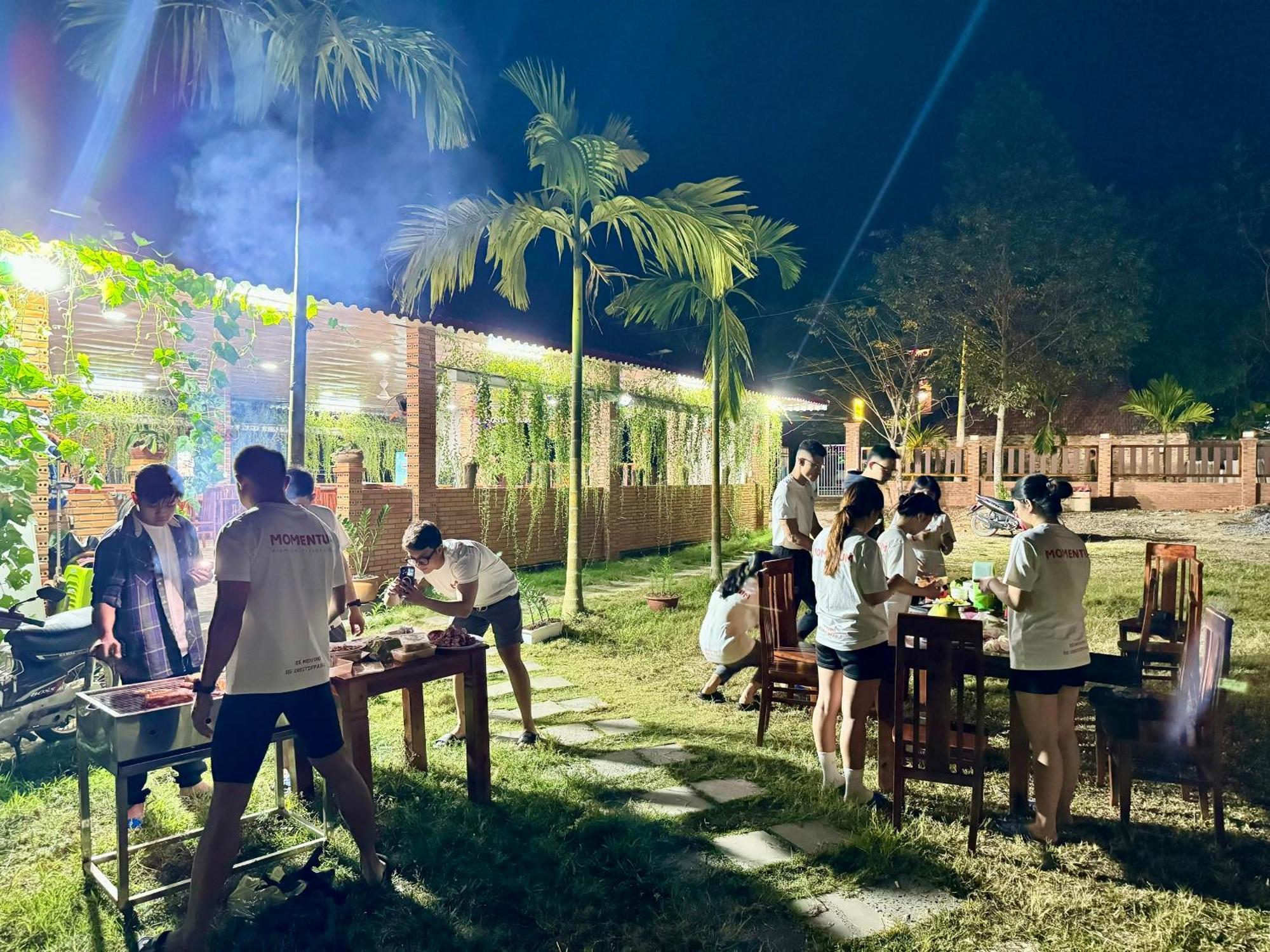 Lava Rock Viet Nam Lodge Anhfly Resort Nam Cat Tien Bagian luar foto