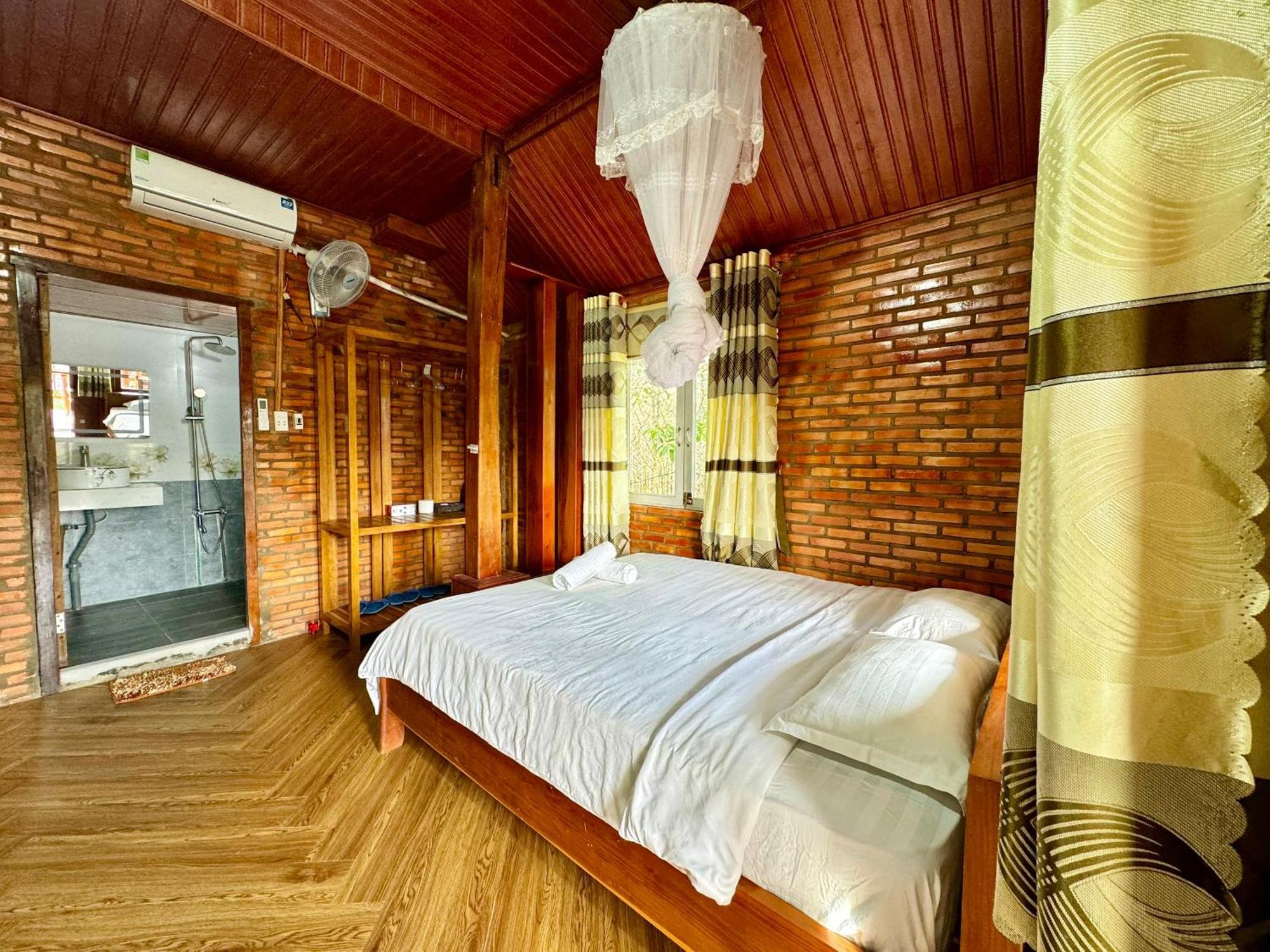 Lava Rock Viet Nam Lodge Anhfly Resort Nam Cat Tien Bagian luar foto