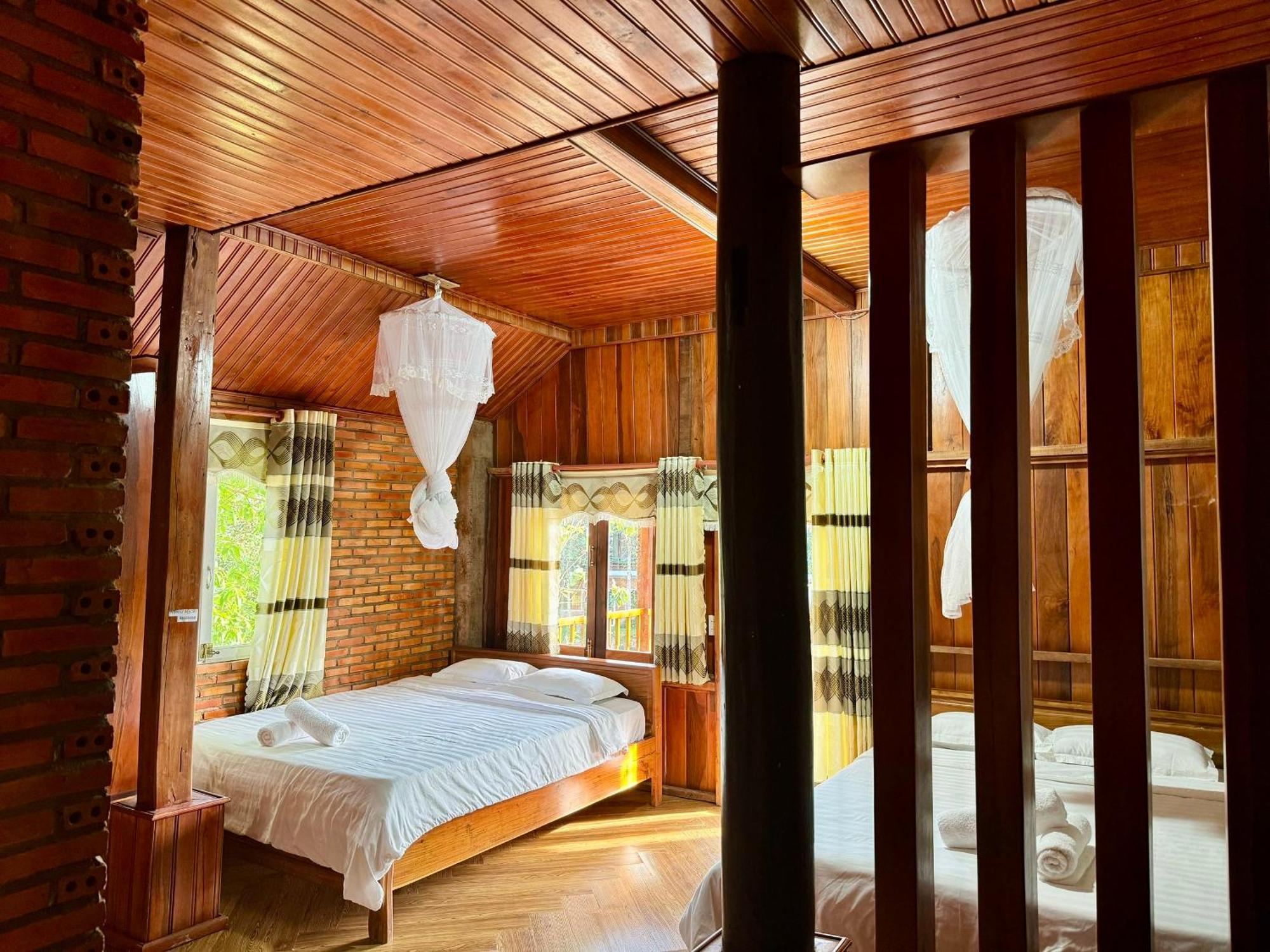 Lava Rock Viet Nam Lodge Anhfly Resort Nam Cat Tien Bagian luar foto