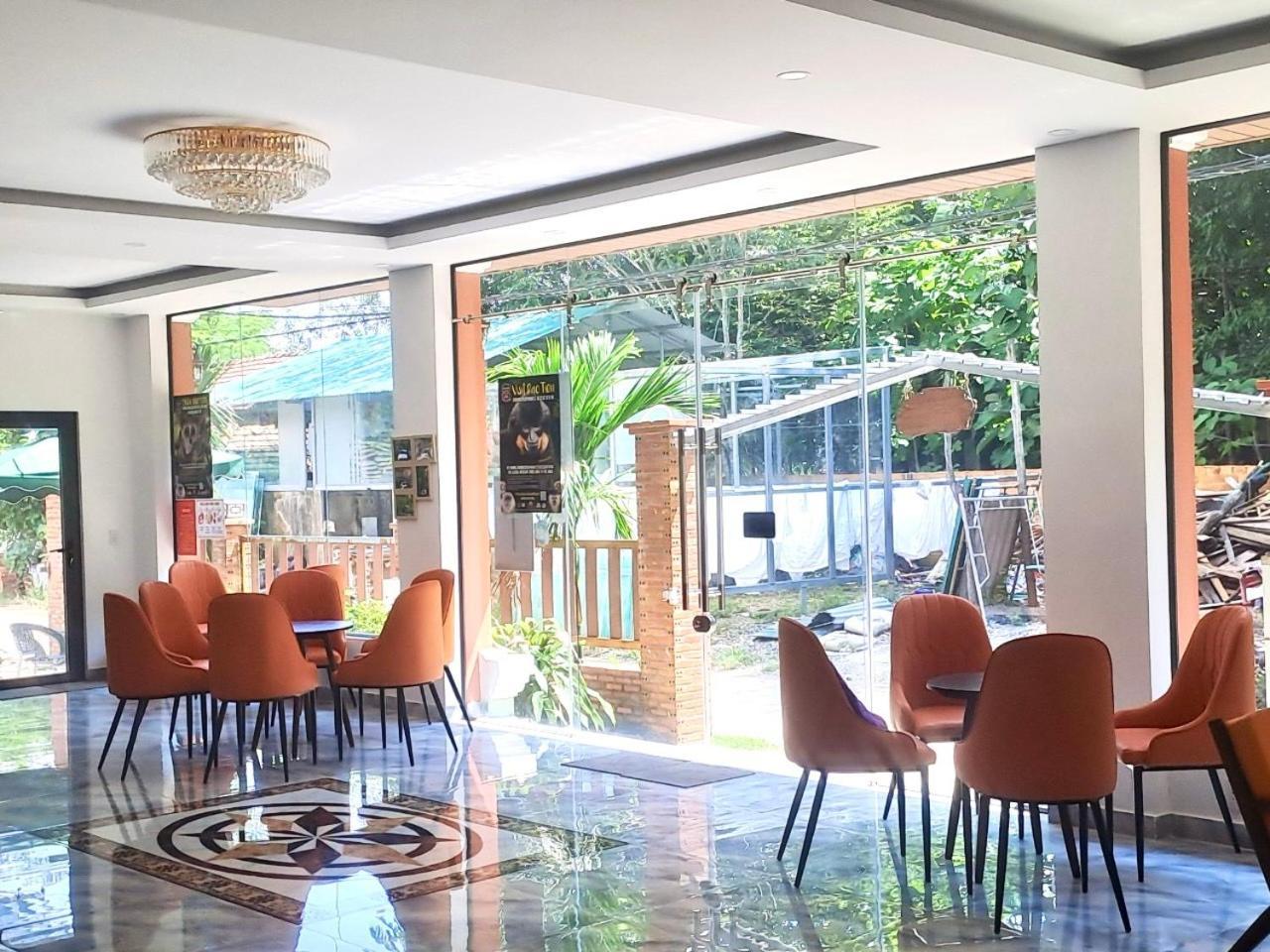 Lava Rock Viet Nam Lodge Anhfly Resort Nam Cat Tien Bagian luar foto