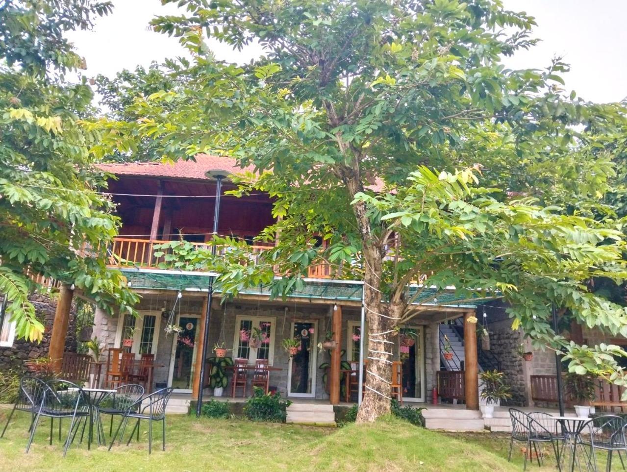 Lava Rock Viet Nam Lodge Anhfly Resort Nam Cat Tien Bagian luar foto