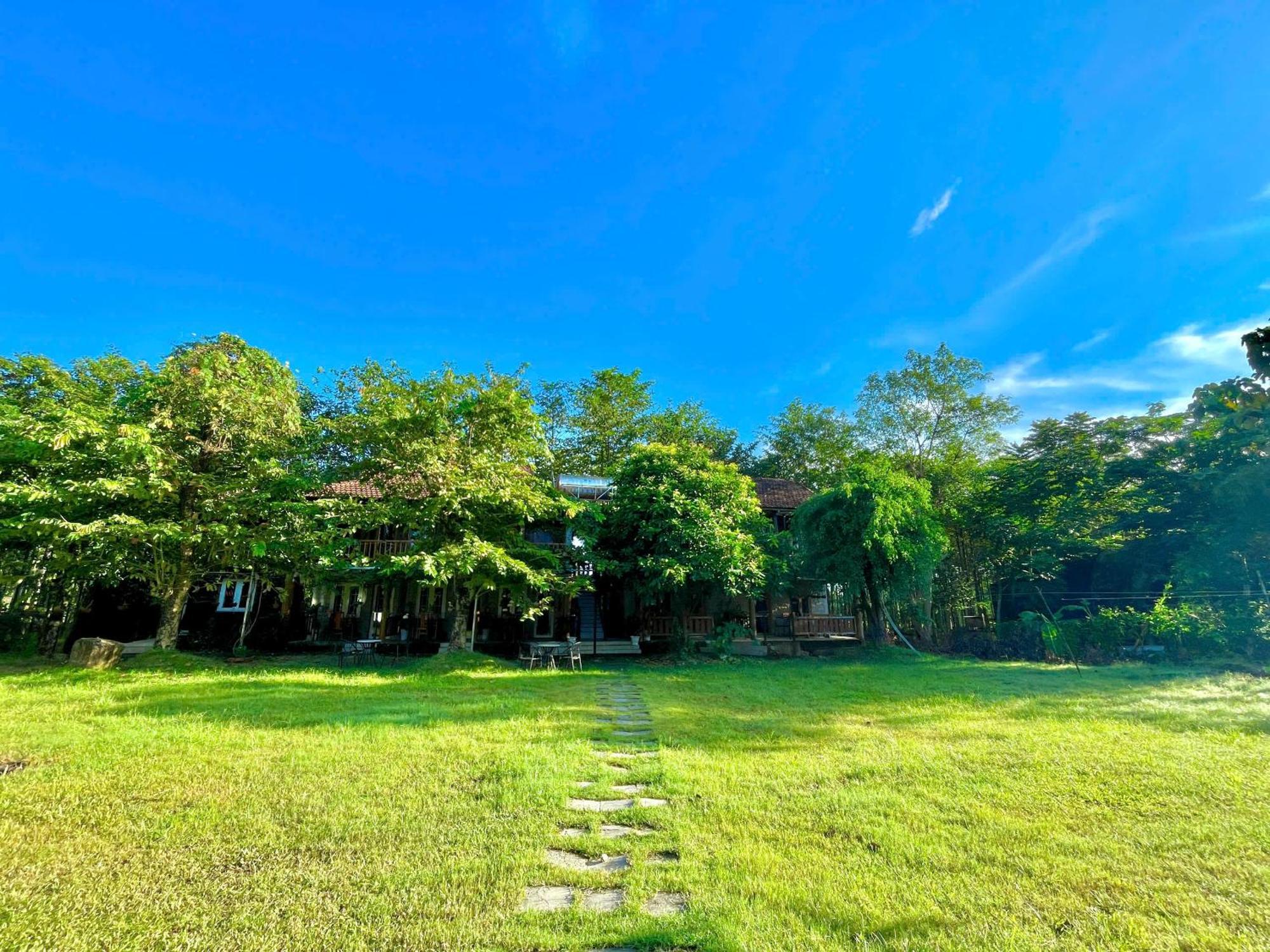 Lava Rock Viet Nam Lodge Anhfly Resort Nam Cat Tien Bagian luar foto